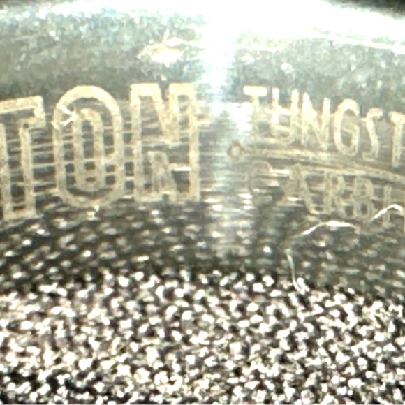 Triton Tungsten Carbon Fiber Ring - Picture 5 of 5